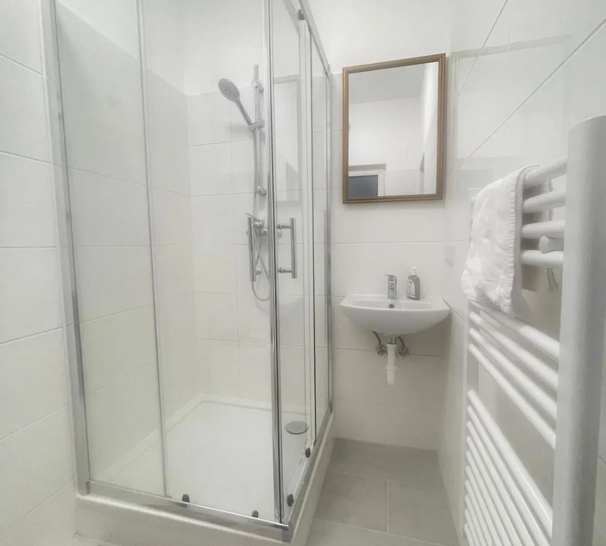 Apartment Ettenreich 10 Vienna Austria